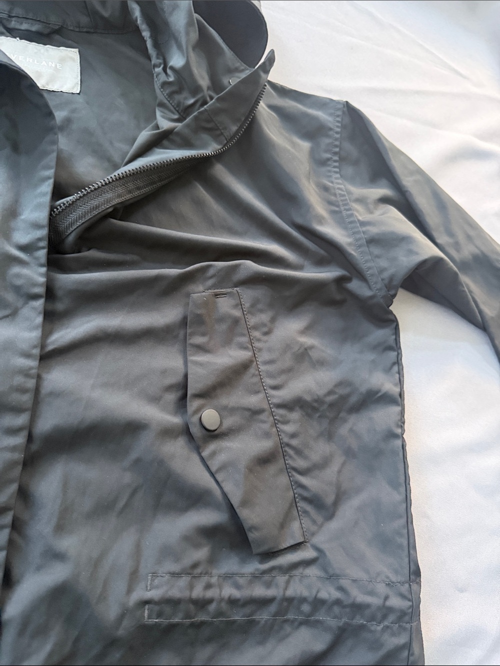 Everlane City Anorak hooded rain Jacket in black minimalist capsule Small - Picture 7 of 12